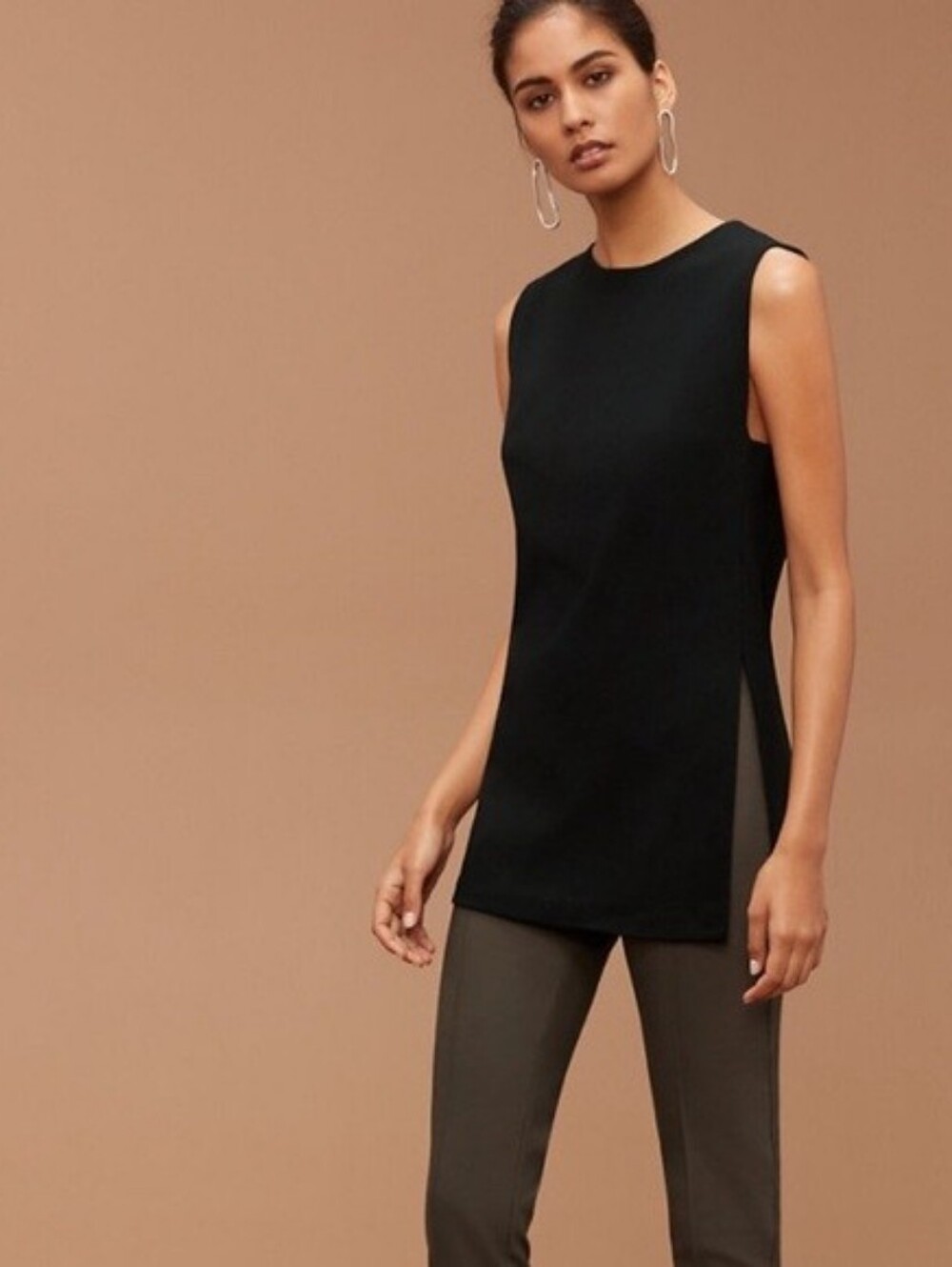 Babaton Black Vander Side-Slit Tunic Tank